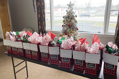 Christmas Caregiver Appreciation Gift Bags