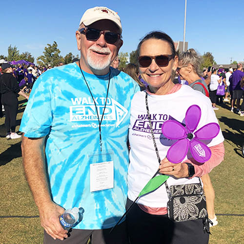 Right at Home Northwest Oklahoma City owners Greg and Crystal Self take part in the 2022 Walk to End Alzheimer's
