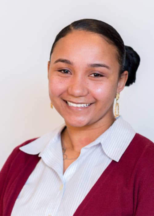 Headshot of Ines Andrade-Soares, the 2021 Right at Home National Caregiver of the Year for the Northeast Region.